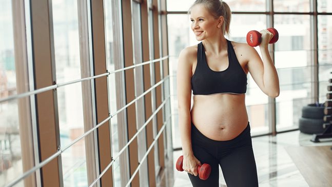 5 леки упражнения за добра форма през бременността