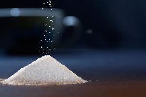 Какво вещае изсипаната захар