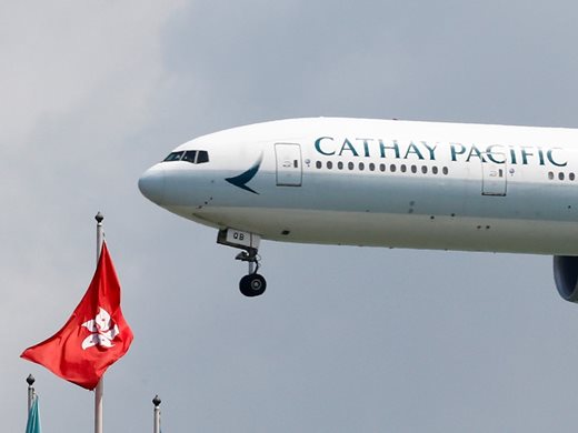 Приеха оставки на шефове на „Cathay Pacific Airways Limited" след протестите в Хонконг