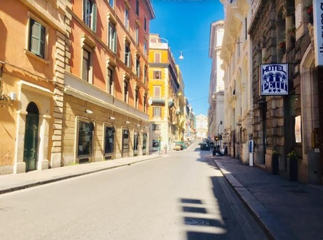 Улиците на Рим са безлюдни в дните на епидемията СНИМКА: Виолина Христова


