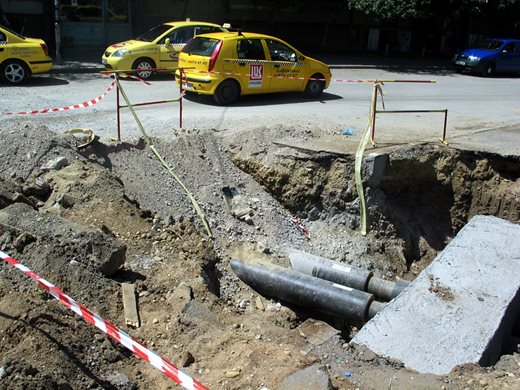 От 8 май спират в София топлата вода поетапно за ремонти