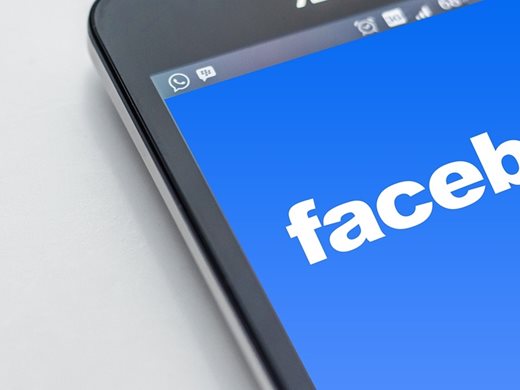 Фейсбук пуска своя емисия новини във Великобритания през януари
