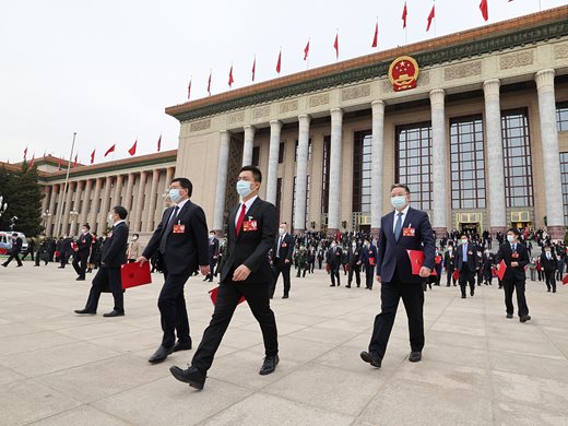 „Двете сесии“ в Пекин донесоха нова надежда на света