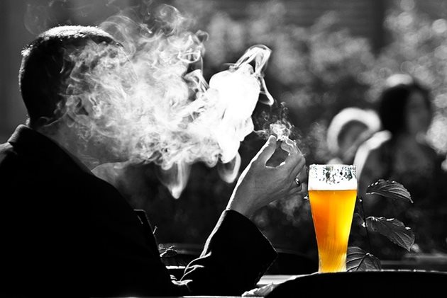 Тежкото пиянство и тютюнопушенето били свързани с видими признаци за стареене и участниците изглеждали по-стари в сравнение с реалната си възраст. СНИМКА: Pixabay