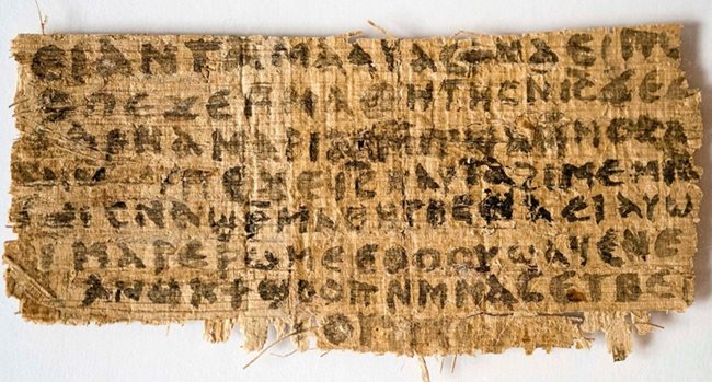 Късчето папирус, наречено от историчката Карен Л. Кинг “Евангелието на Христовата съпруга” СНИМКИ: АРХИВ