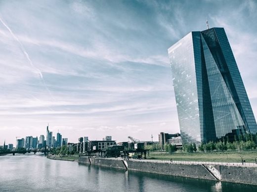 ЕЦБ: Инфлацията в еврозоната се развива "в положителна посока", затягането на лихвите засега е успешно