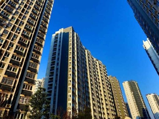 Китай увеличава разходите за субсидирани жилища
