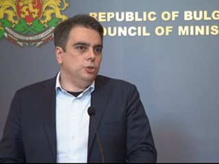 Асен Василев: България де факто приела еврото през валутния борд (Видео)