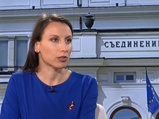 Теодора Йовчева: Заявката за пълен мандат от ГЕРБ сваля отговорността им за предсрочни избори - българите са против нов вот и темата е непрестижна