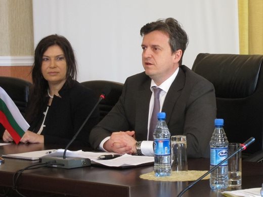 Николай Павлов: Строежът на газовата връзка с Гърция започва в началото на 2018 г.