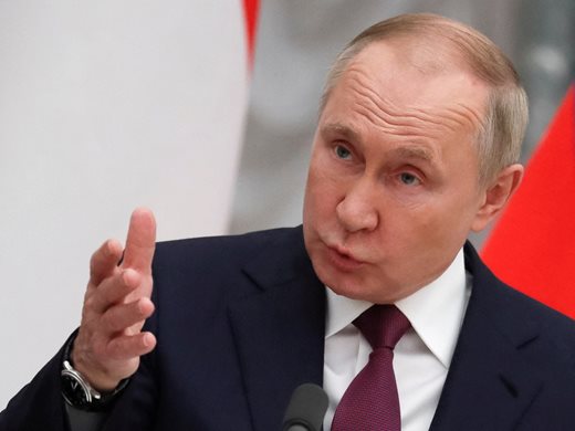 Путин и Си Дзинпин със сделки за петрол и газ за 117,5 млрд. долара