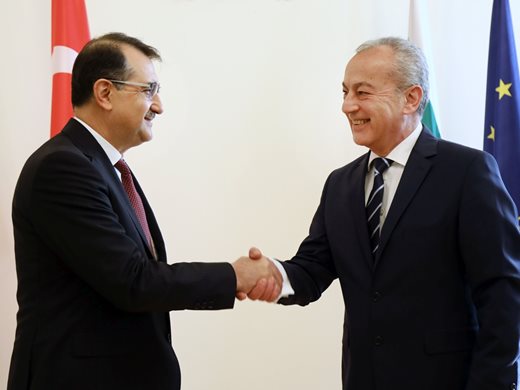 Премиерът Донев: Подписването на споразумението между „Булгаргаз“ и „Боташ“ е ключов момент в развитието на партньорството ни с Турция