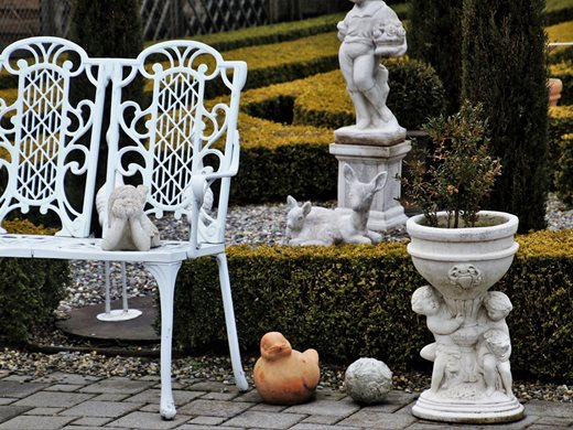 Градински мебели: добавете финалния щрих към вашата градина