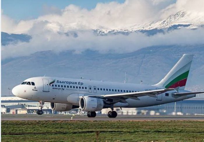 Полетите ще се изпълняват от националния превозвач „България Ер“.