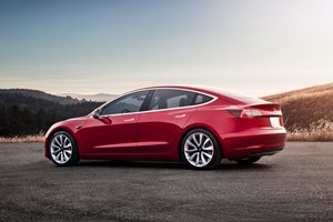 Tesla изтегля 380 000 коли заради проблем със сервоусилвателя на волана