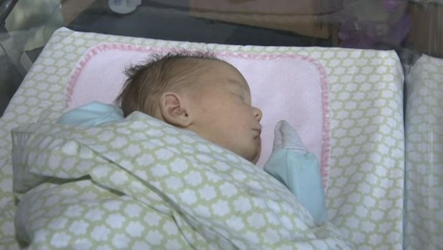 След 15 г. борба, 19 опита инвитро, семейство с бебе във Велико Търново