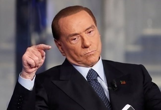 Четирикратният италиански премиер Силвио Берлускони СНИМКА: Ройтерс
