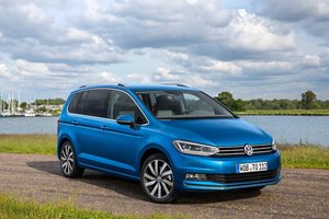 Последното поколение Volkswagen Touran e от 2016 година. Снимка: Фолксваген