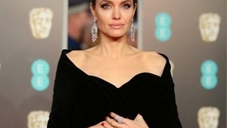 Анджелина Джоли отказа на Селин Дион
