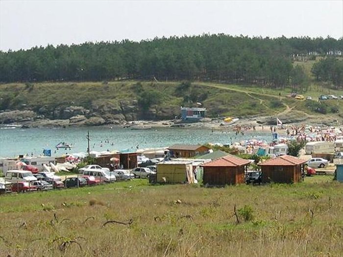 Плажът на Арапя също не отговаря на европейските изисквания за чистота.