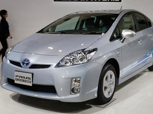 "Тойота" планира да разработи 10 изцяло електрически модела до 2026 г.