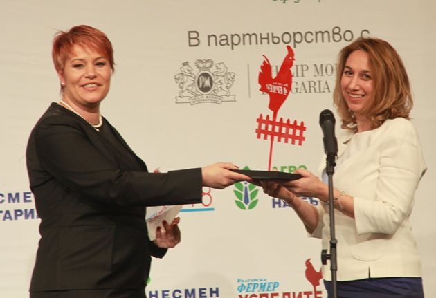 В категорията "Успешно лансиране на нов продукт"  призьор стана Приаксор на БАСФ. Маркетинг мениджърът на компанията Красимира Иванова бе наградена от Ирена Димова от комисията по земеделие в парламента.