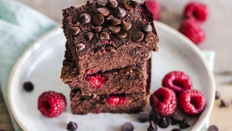 Тайните на десертните блокчета тип брауни (+здравословна рецепта)