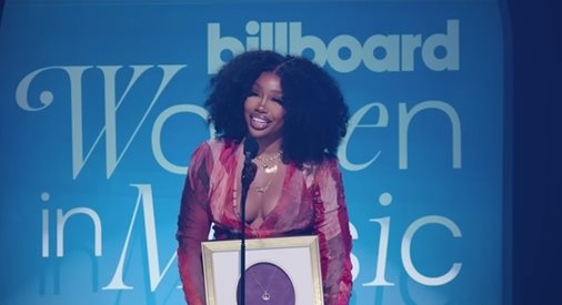 Певицата Сиза беше обявена за Жена на годината на сп. "Билборд" (Видео)