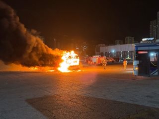 Терор в Израел, три автобуса се взривиха в Бат Ям (Видео, снимки)