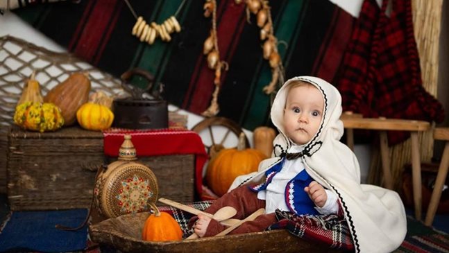 Бебето на Биляна Петринска каза “мама” за първи път на Коледа