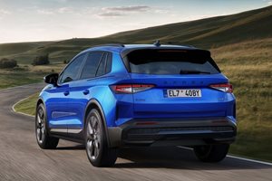 Новият електрически Skoda Elroq е на много близка цена с бензиновия си еквивалент. Снимки: производителите