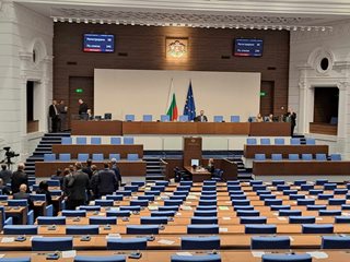 ГЕРБ и ДПС: Без заседания на парламента и комиси на НС в предизборна кампания