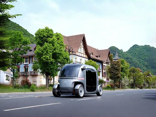 Китайски автономен микробус ще се движи по улиците в Торино