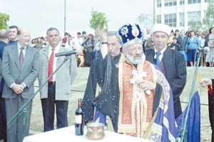 При откриването на надлеза на мястото на злополучния прелез в Казанлък на 1 юни 2002 г. присъства и тогавашният премиер Симеон Сакскобургготски.
Снимка: Архив