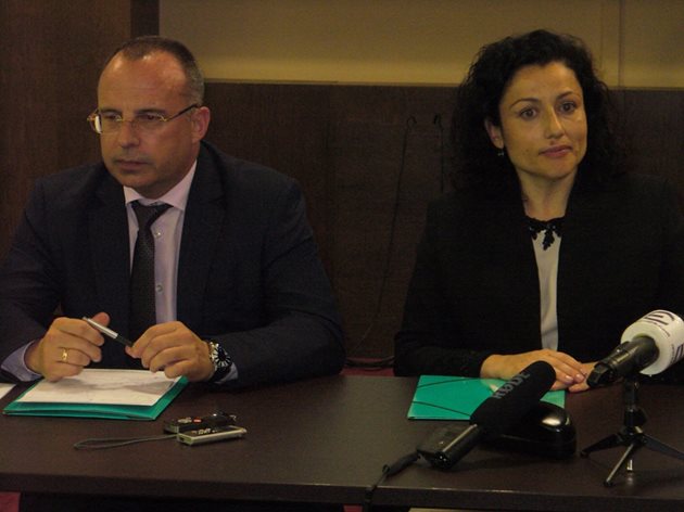 Министърът на земеделието Румен Порожанов и председателят на парламентарната комисия по земеделие Десислава Танева участваха в разговора с представители на браншовите организации за общата селскотопанска политика след 2020 година.