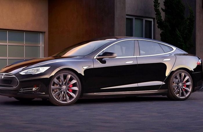 Електрическият автомобил Tesla Model S.