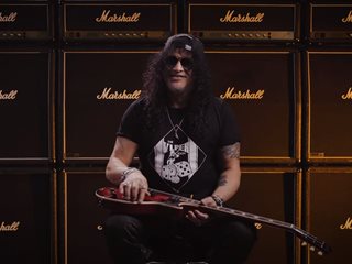 Китайци от TikTok ще превземат рокендрола, купиха легендарните усилватели Marshall