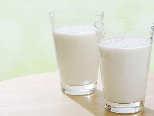 Растежът в производството на мляко в ЕС спира през 2022 г.