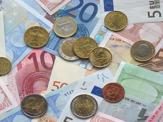 Над милион и половина пенсионери в Гърция, сред тях и българи, ще получат обезщетение до 8 000 евро