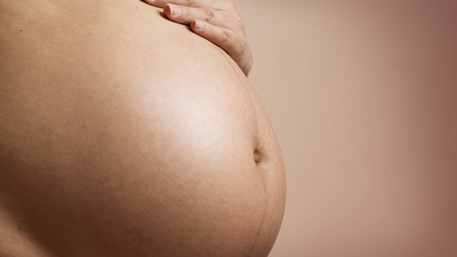Как да контролираме наднорменото тегло през бременността