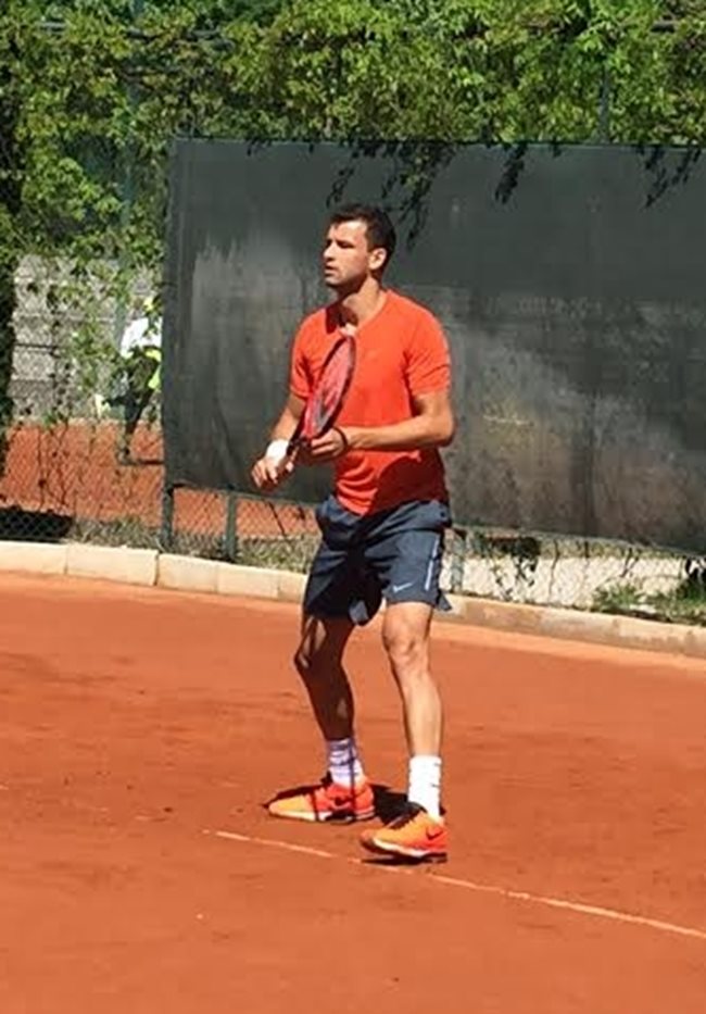 Григор Димитров тренира в София днес, преди да замине за Хасково. Снимка: Tenniskafe.com