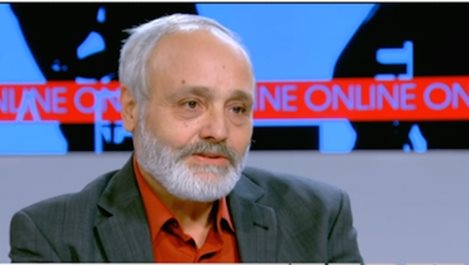 Хомеопатът д-р Атанас Михайлов: Високата температура е лечебна