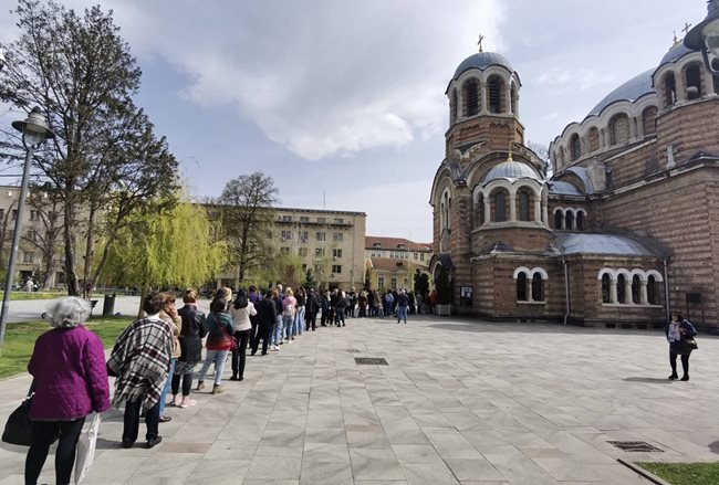 Разпети петък Катедрален храм Света Неделя - София СНИМКА: Йордан Симеонов