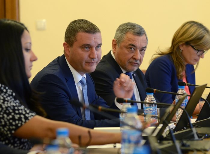 По предложение на финансовия министър Владислав Горанов правителството реши България да се присъедини към европейския фонд за преструктуриране.