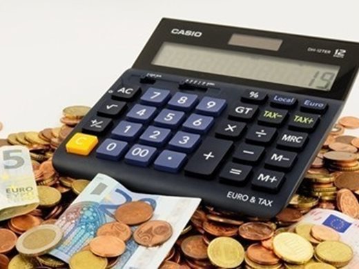 КЗК предлага намаление на таксите на Комисията за финансов надзор, събирани от застрахователните брокери