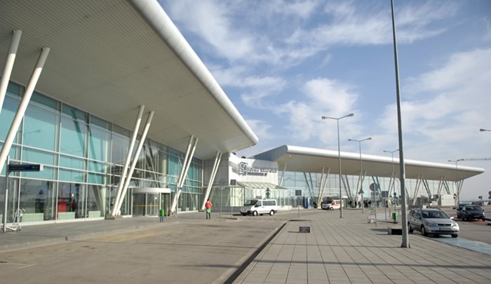 Подаването на оферти за концесията на летище София бе отложено за края на януари.