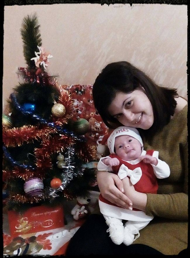 Александра Бакларева и бебе Иви