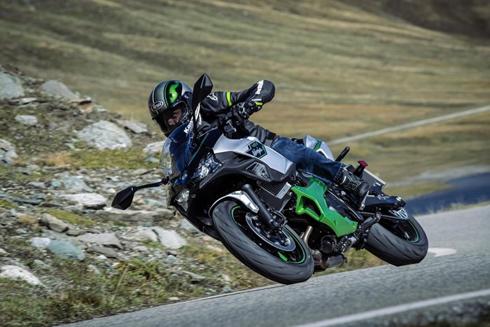 Kawasaki Ninja 7 Hybrid= Снимки: Kawasaki