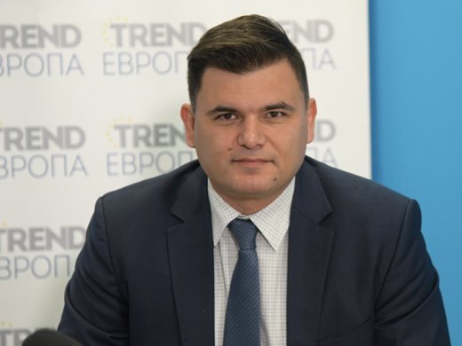 Лъчезар Богданов: Свиването на инвестициите свива и потреблението