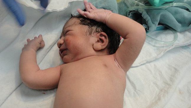 Бебе 1000 проплака на Джулая в АГ болницата във Варна